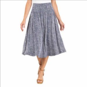 Elegant Blue Patterned Skirt
